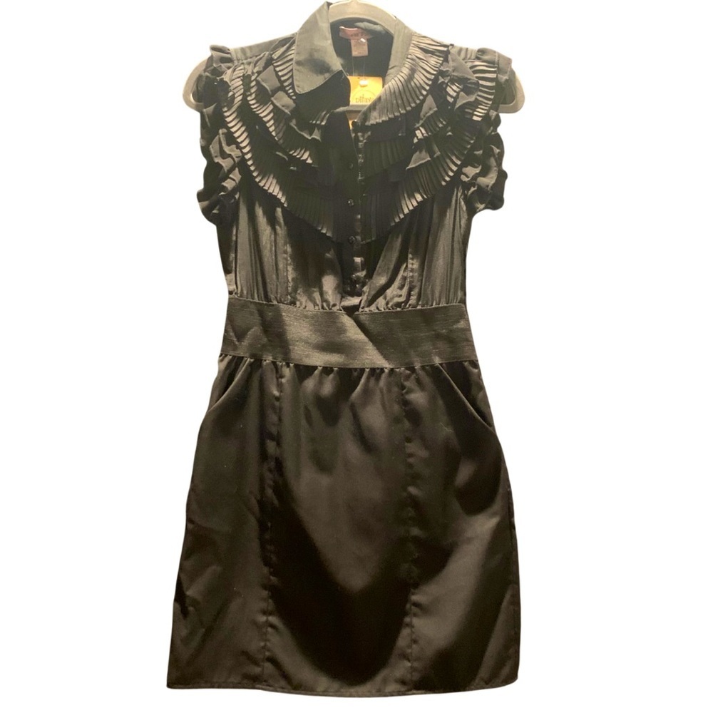 Pitaya Black Ruffled Midi Dress